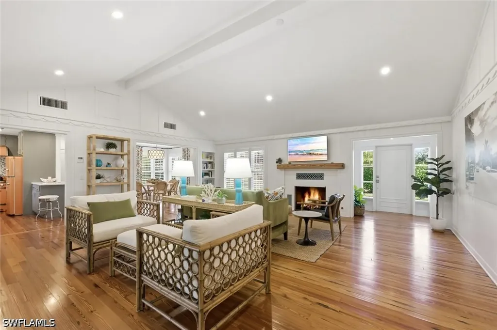 92 10th Avenue S Naples FL 34102