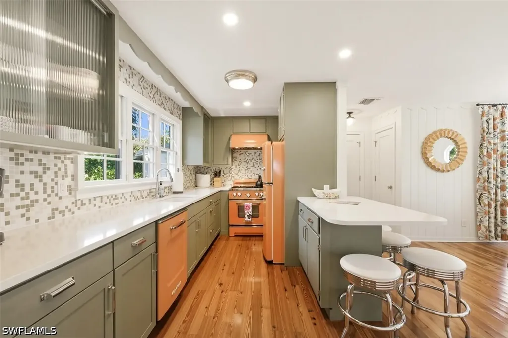 92 10th Avenue S Naples FL 34102