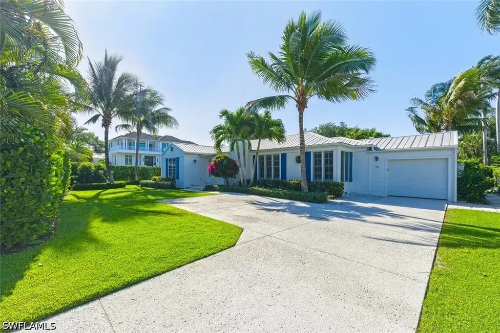 92 10th Avenue S Naples FL 34102
