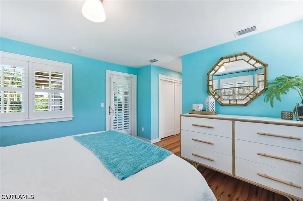 92 10th Avenue S Naples FL 34102