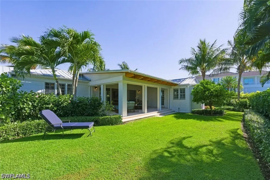 92 10th Avenue S Naples FL 34102