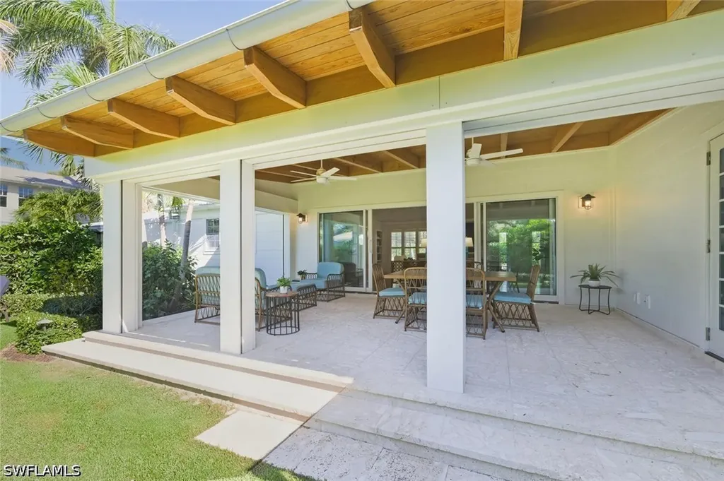 92 10th Avenue S Naples FL 34102