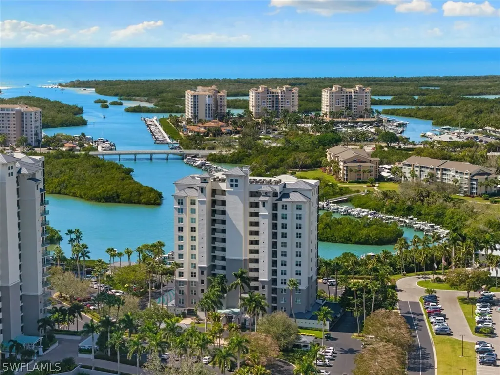 430 Cove Tower Drive Naples FL 34110