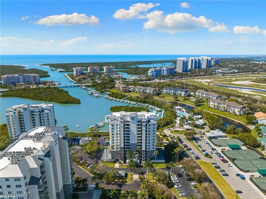 430 Cove Tower Drive Naples FL 34110