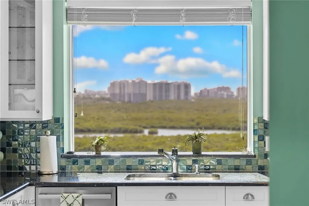 430 Cove Tower Drive Naples FL 34110