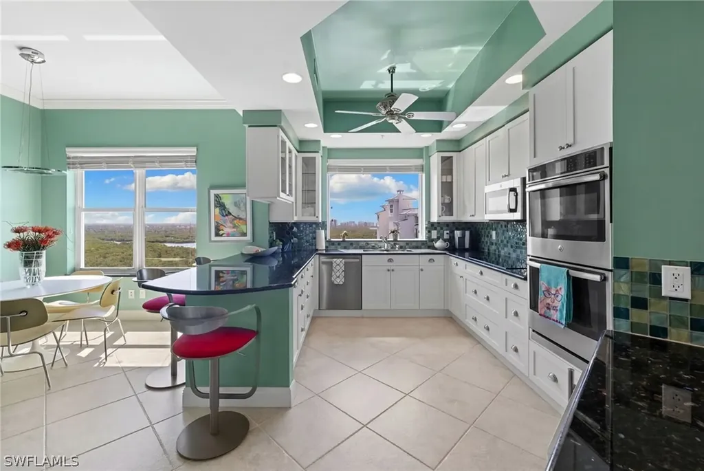 430 Cove Tower Drive Naples FL 34110