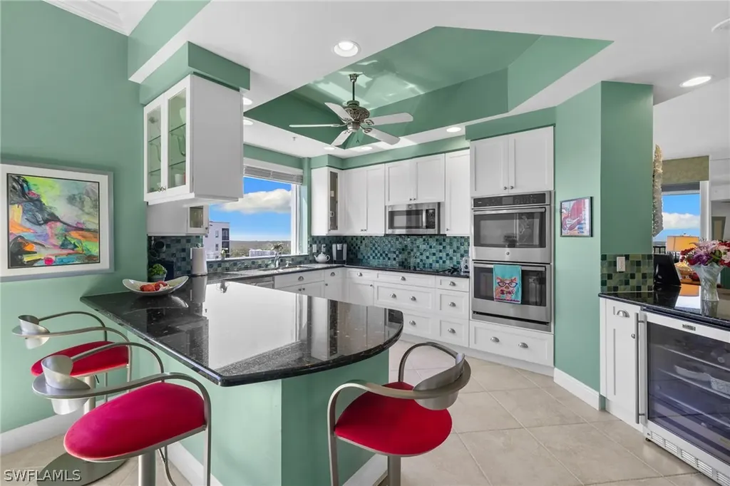 430 Cove Tower Drive Naples FL 34110
