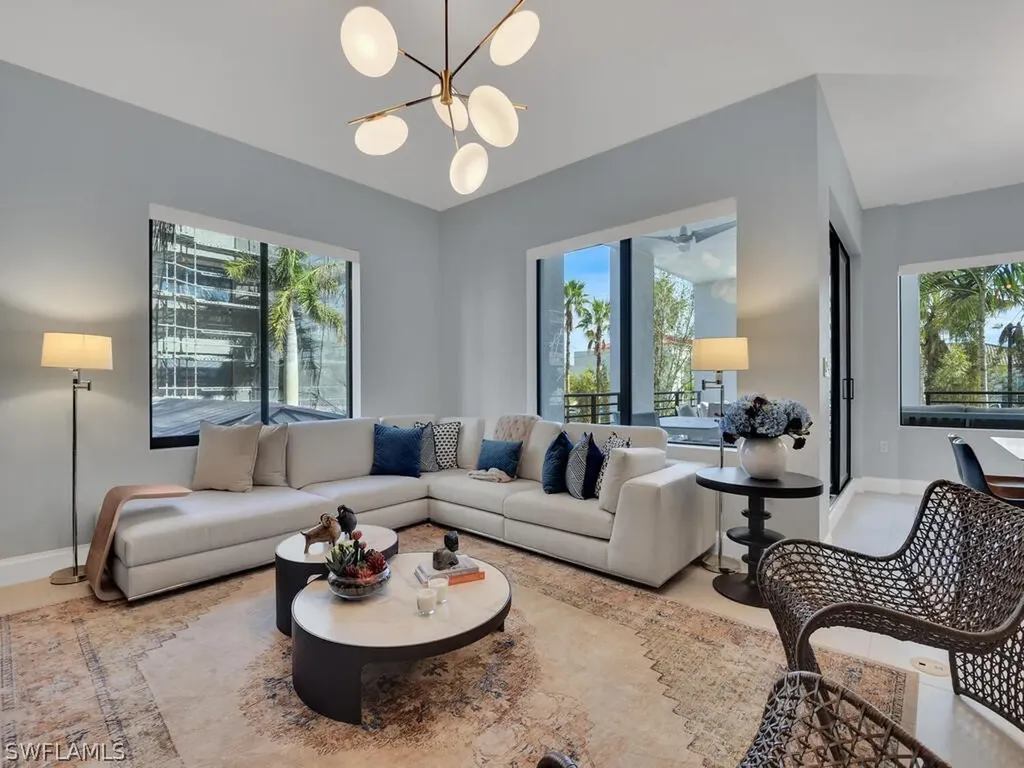 1111 Central Avenue Naples FL 34102