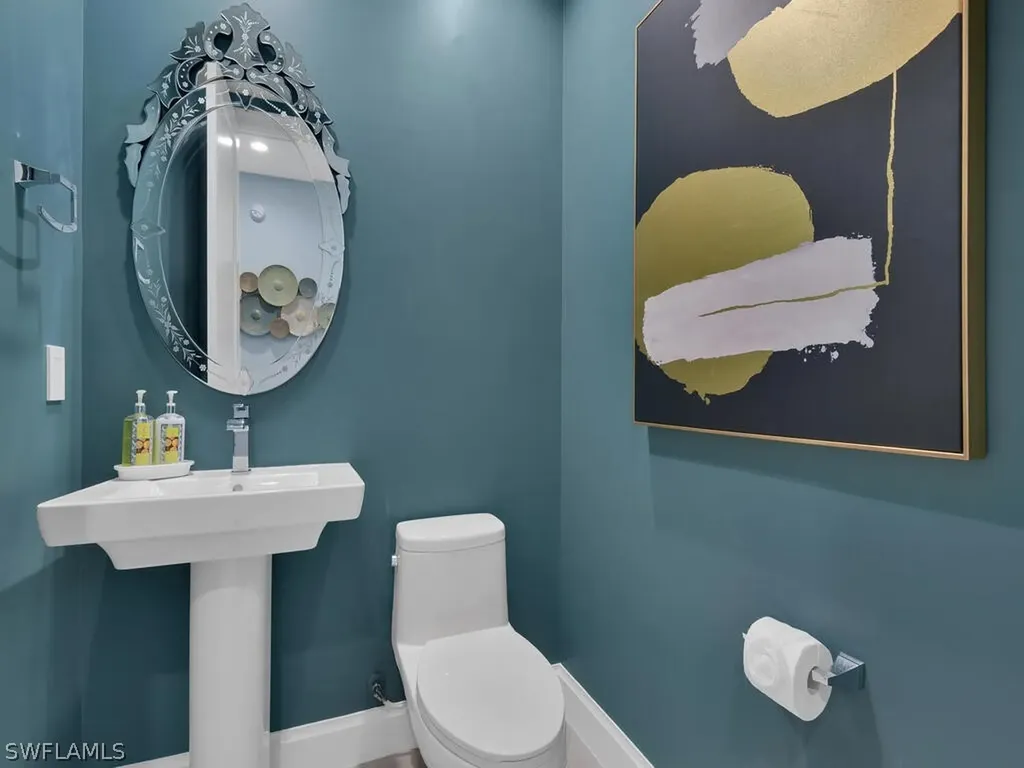 1111 Central Avenue Naples FL 34102