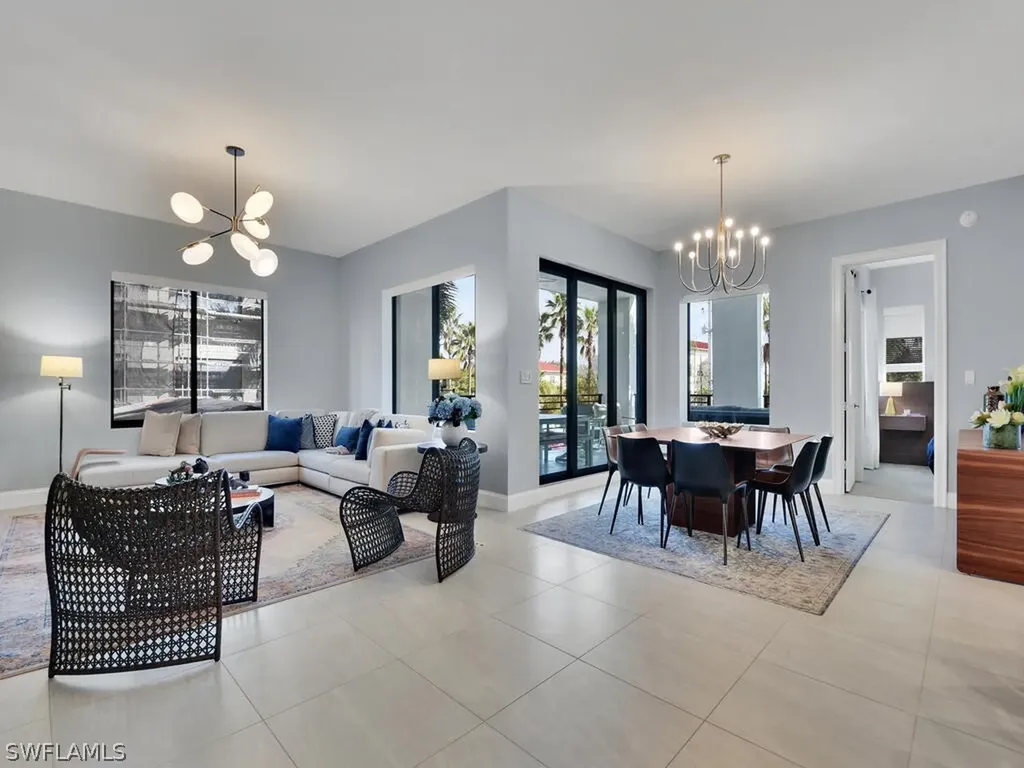 1111 Central Avenue Naples FL 34102