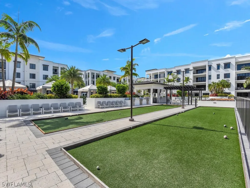 1111 Central Avenue Naples FL 34102