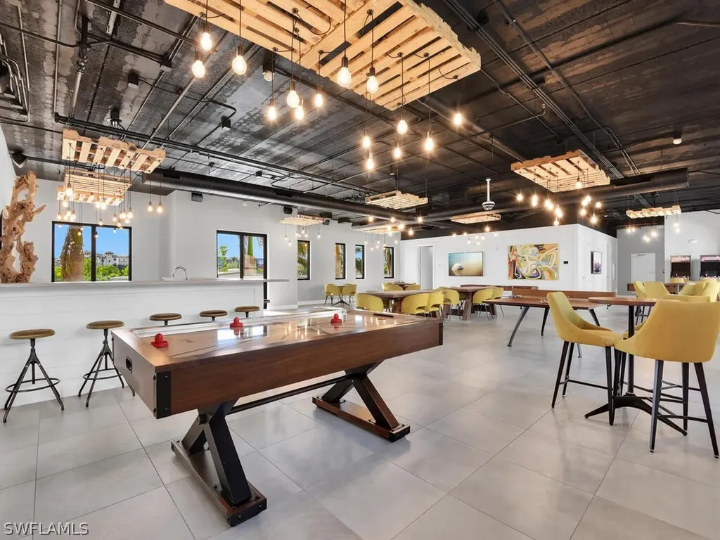 1111 Central Avenue Naples FL 34102