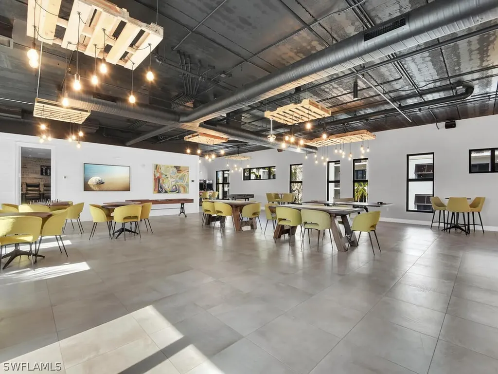 1111 Central Avenue Naples FL 34102