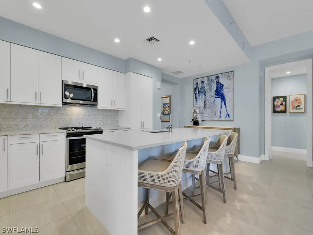 1111 Central Avenue Naples FL 34102