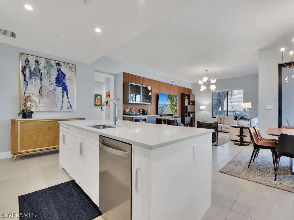 1111 Central Avenue Naples FL 34102