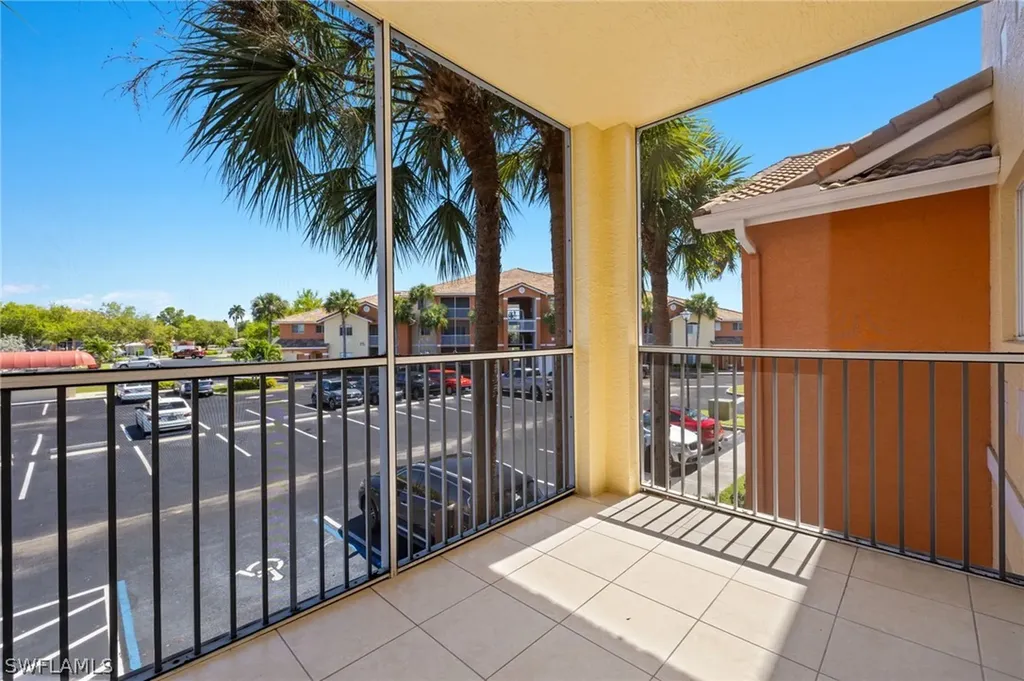 6401 Aragon Way Fort Myers FL 33966