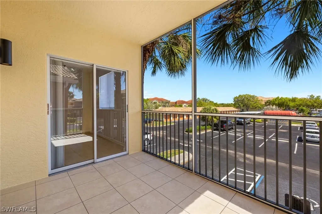 6401 Aragon Way Fort Myers FL 33966