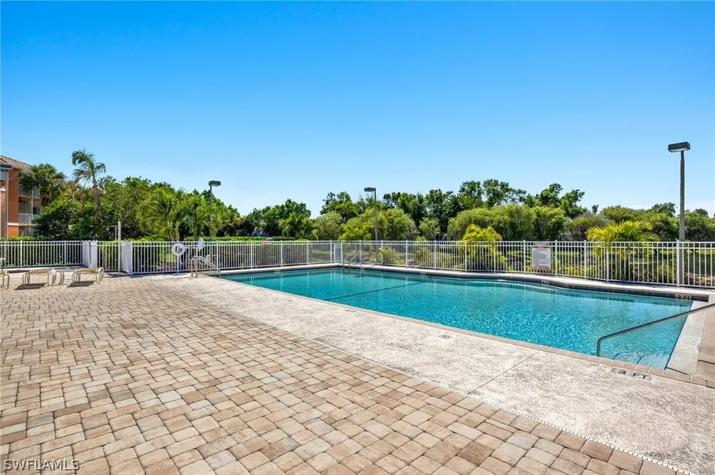 6401 Aragon Way Fort Myers FL 33966