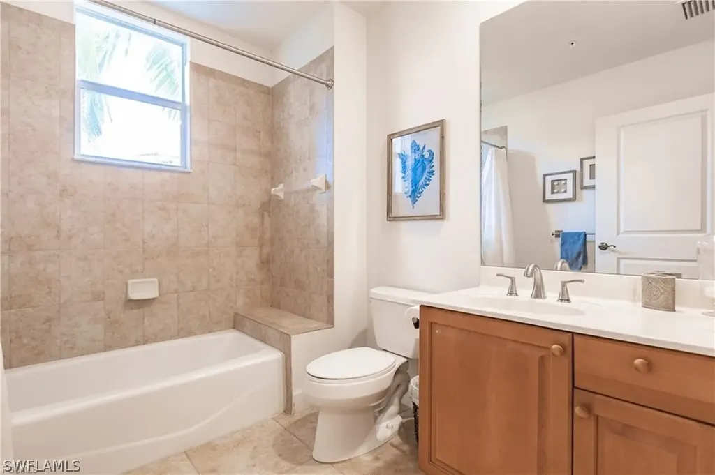 572 11th Avenue S Naples FL 34102