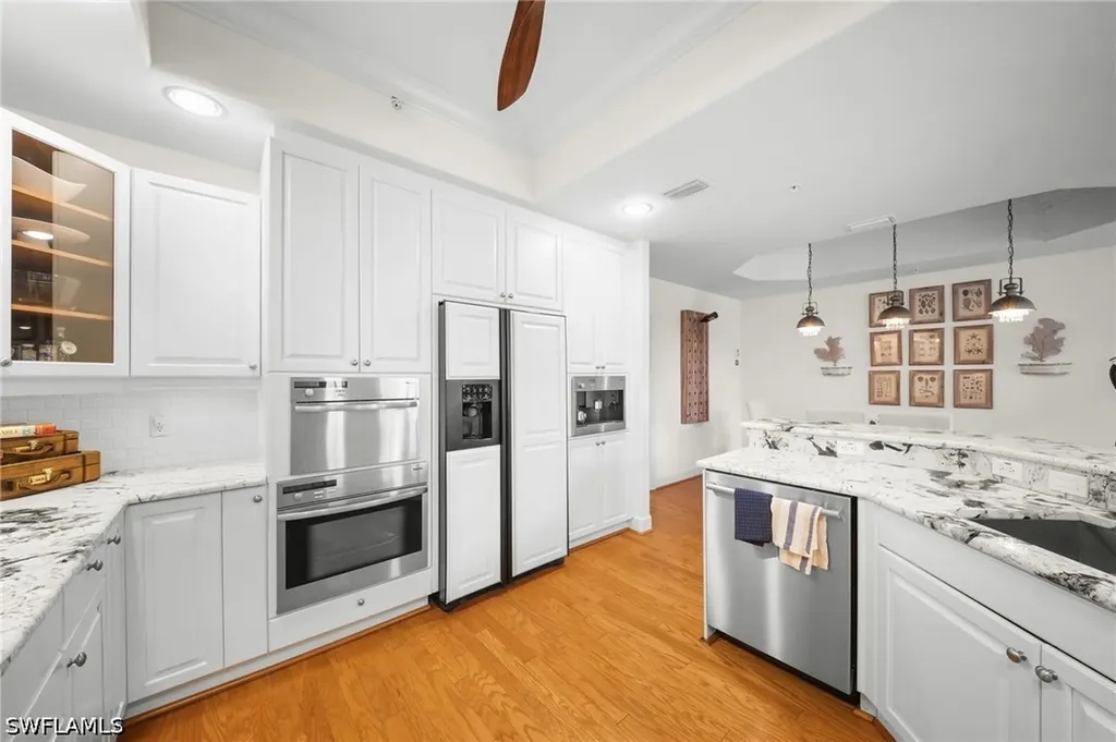 572 11th Avenue S Naples FL 34102