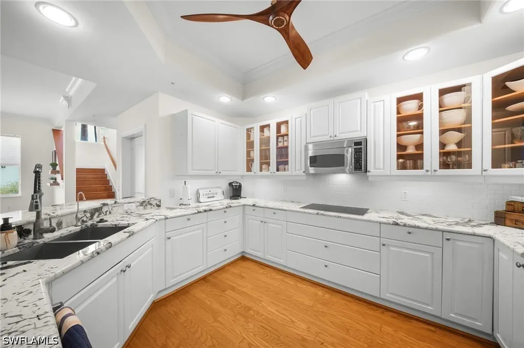 572 11th Avenue S Naples FL 34102