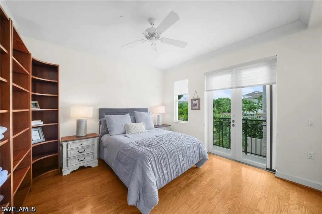 572 11th Avenue S Naples FL 34102