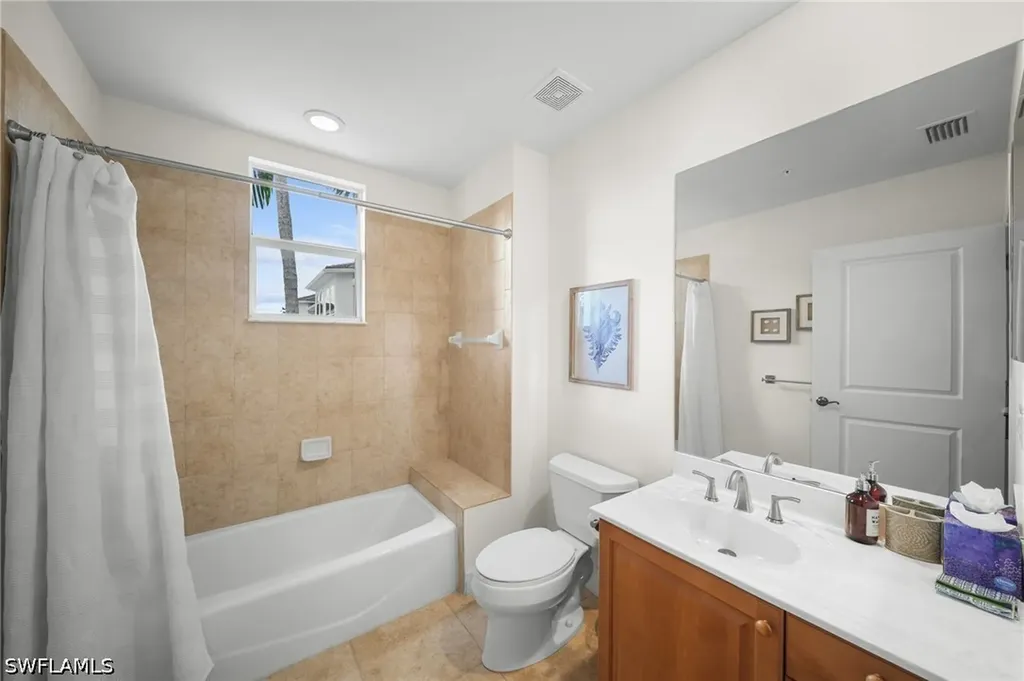572 11th Avenue S Naples FL 34102