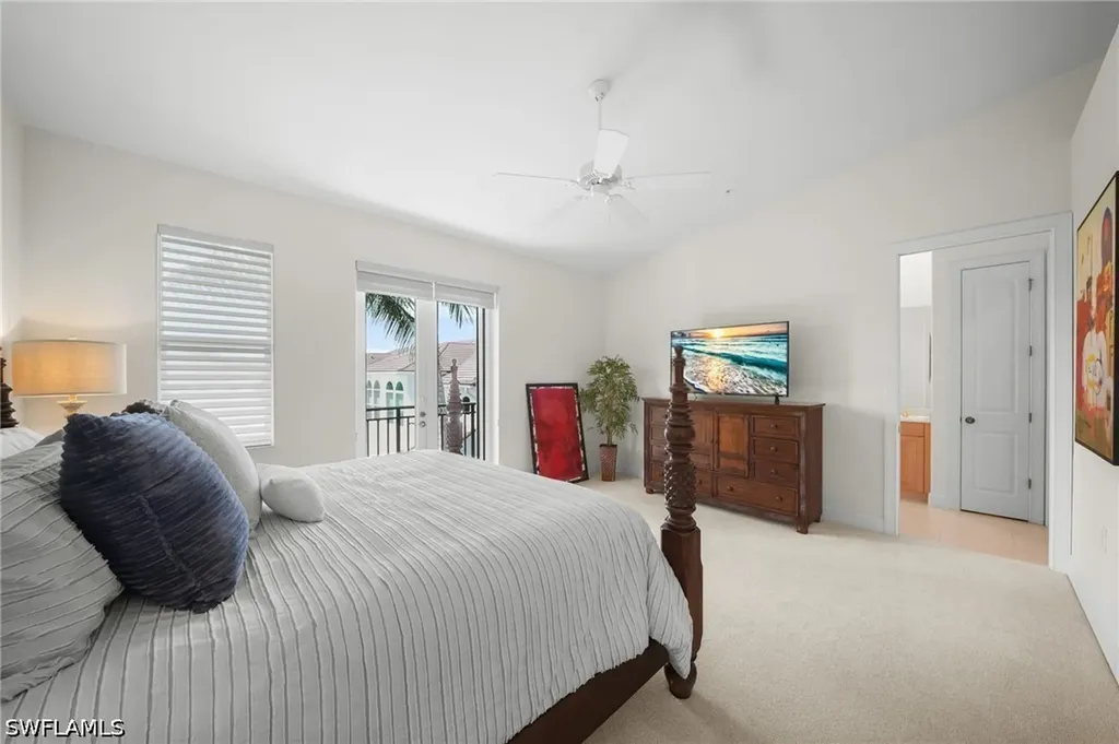 572 11th Avenue S Naples FL 34102