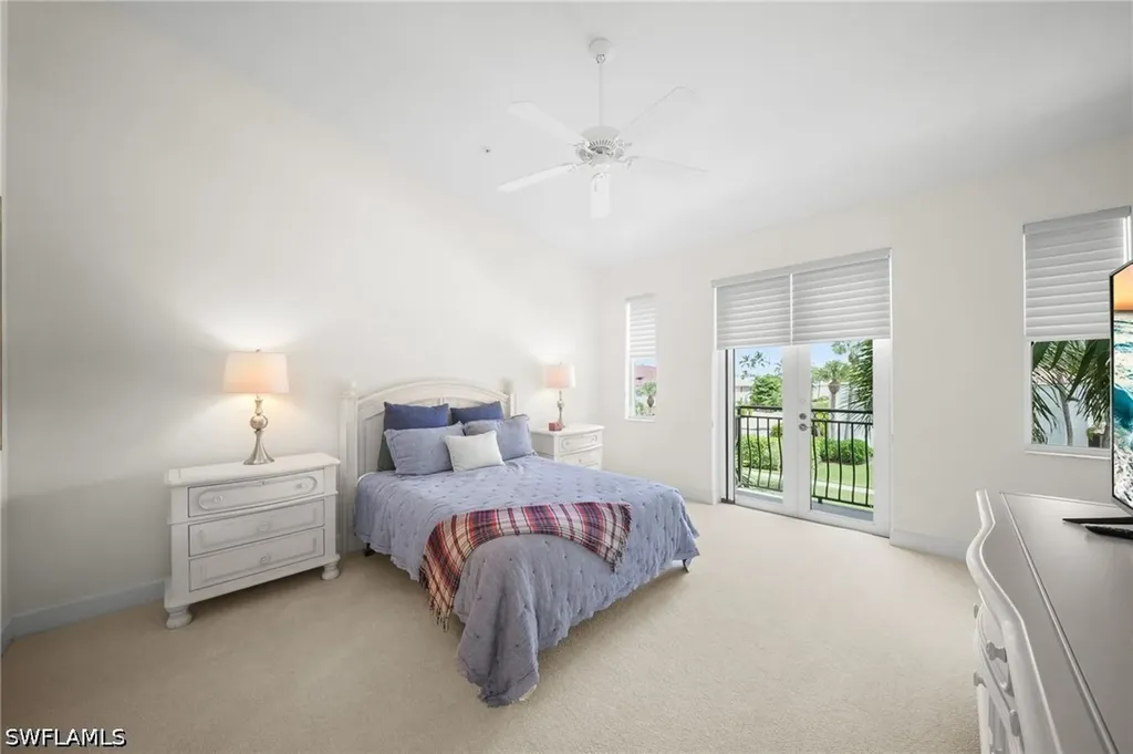 572 11th Avenue S Naples FL 34102