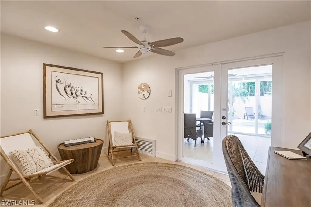 572 11th Avenue S Naples FL 34102