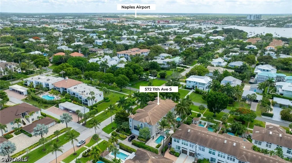 572 11th Avenue S Naples FL 34102