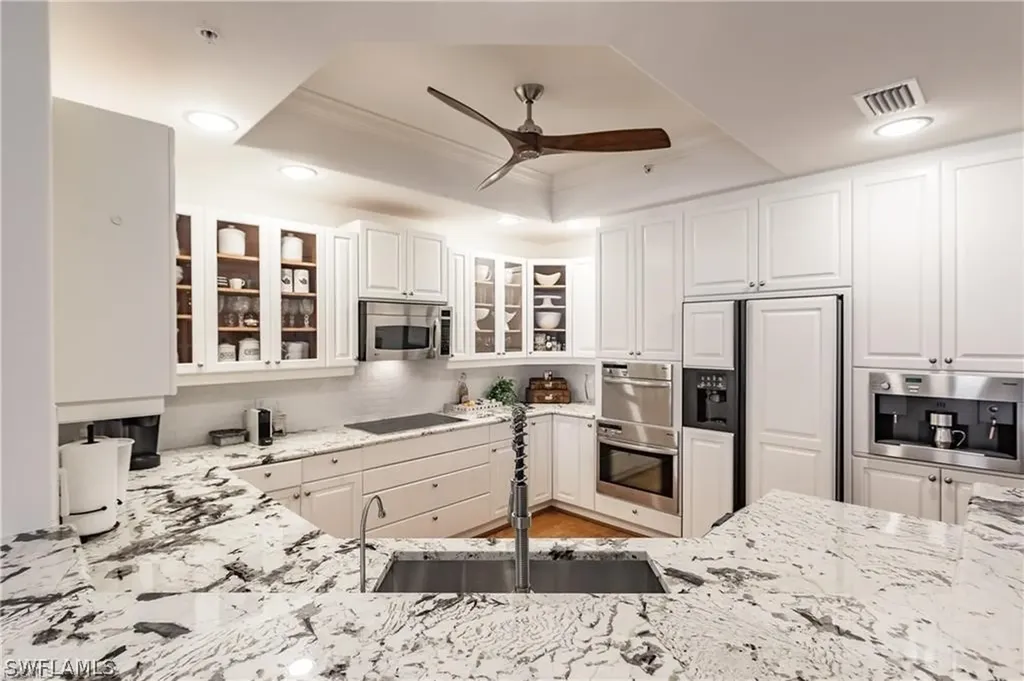 572 11th Avenue S Naples FL 34102