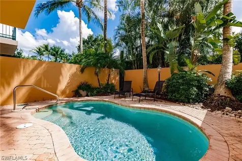 572 11TH Avenue S Naples FL 34102