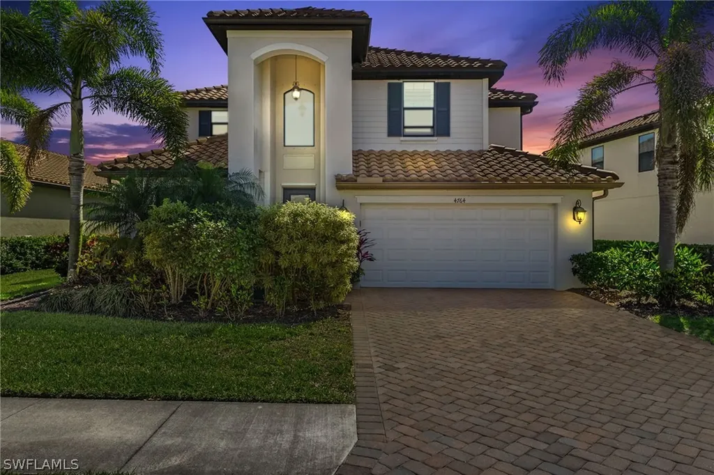 Naples FL, 4764 Formosa Drive