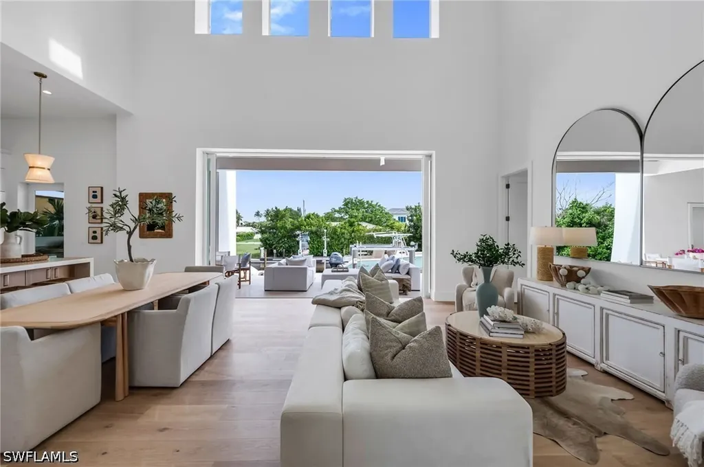 2778 Shoreview Drive Naples FL 34112