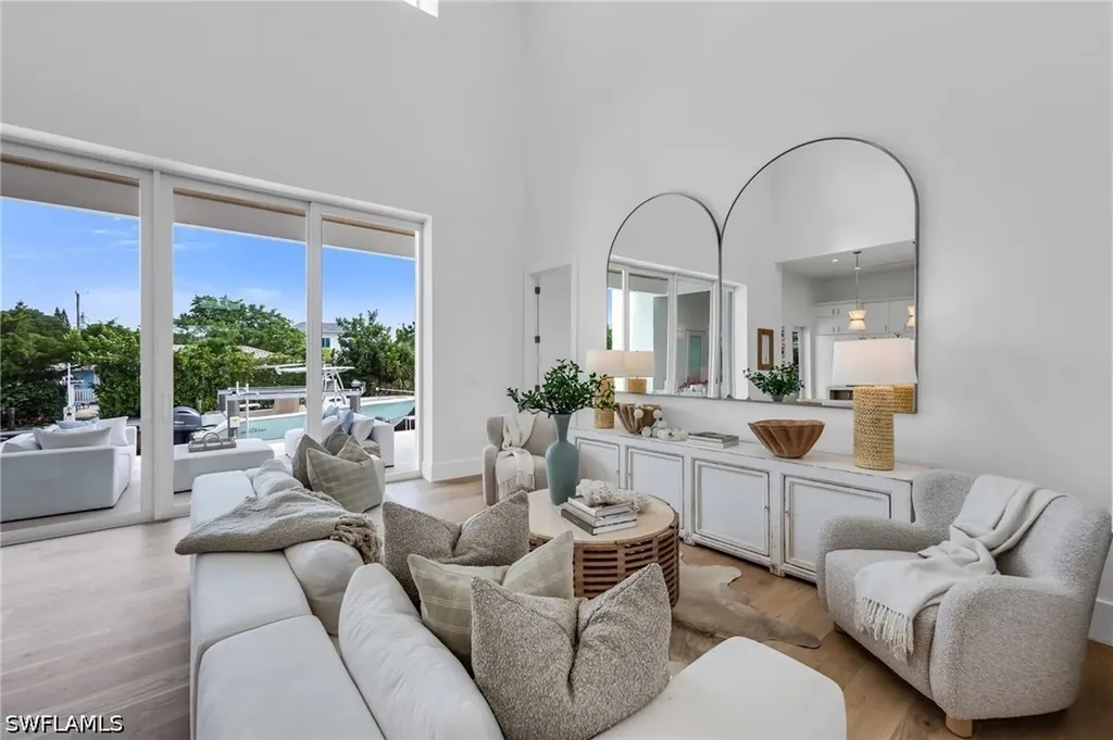 2778 Shoreview Drive Naples FL 34112