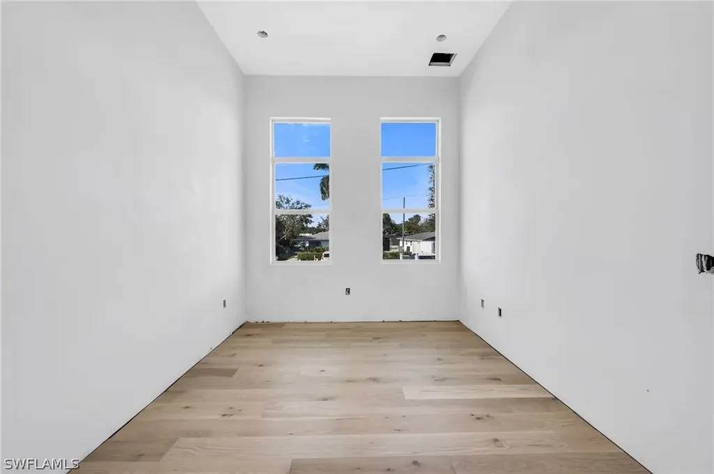 2778 Shoreview Drive Naples FL 34112