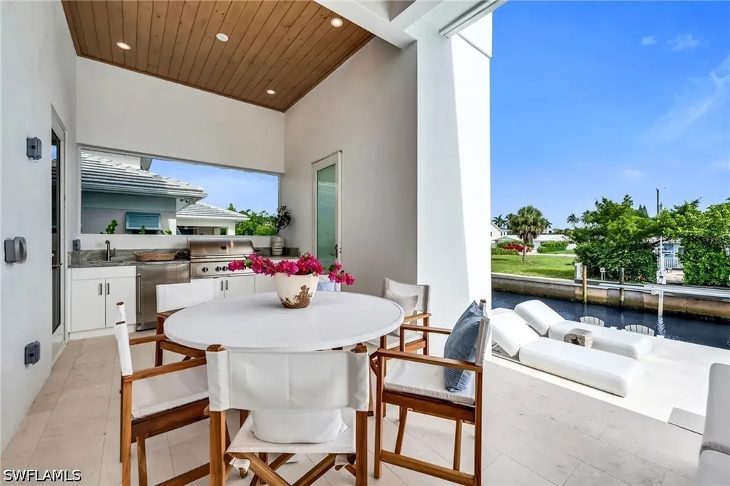 2778 Shoreview Drive Naples FL 34112