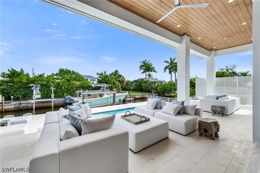 2778 Shoreview Drive Naples FL 34112