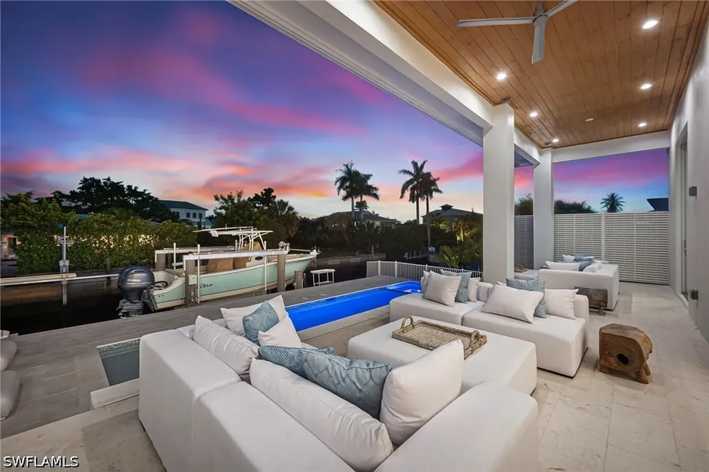 2778 Shoreview Drive Naples FL 34112