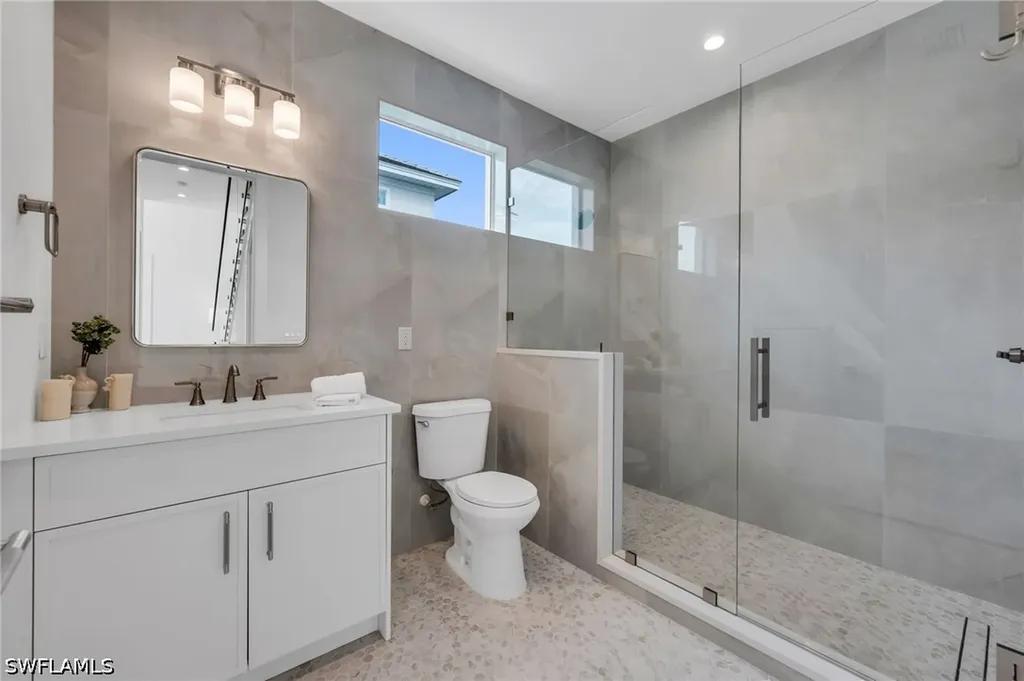 2778 Shoreview Drive Naples FL 34112