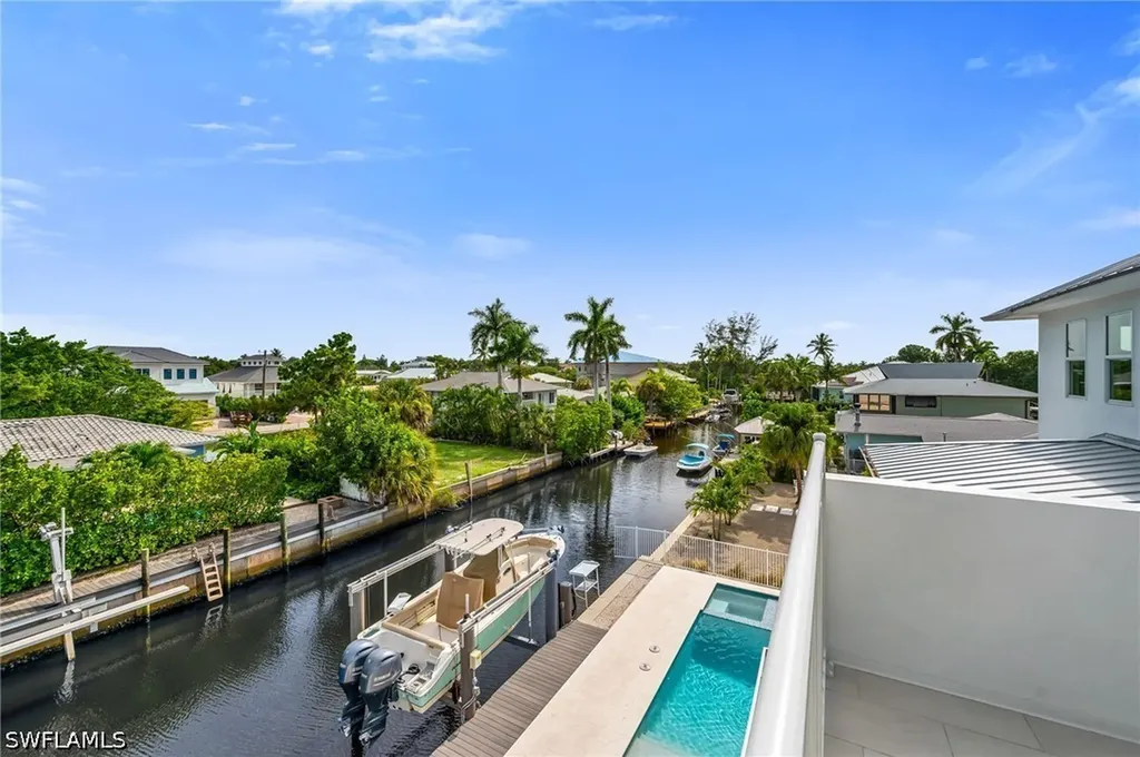 2778 Shoreview Drive Naples FL 34112