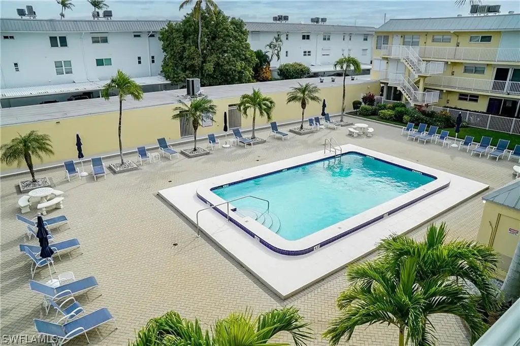 1100 8th Avenue S Naples FL 34102