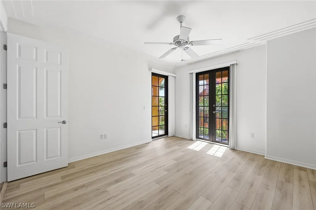 9037 Alturas Street Naples FL 34113