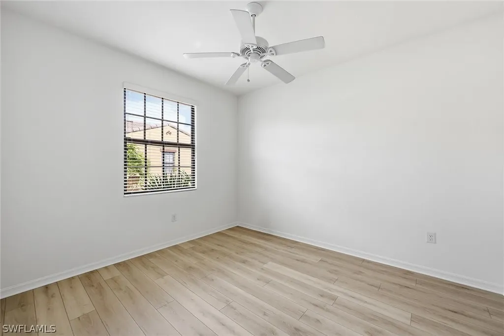 9037 Alturas Street Naples FL 34113