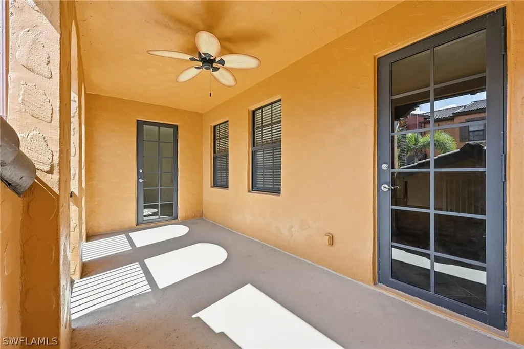 9037 Alturas Street Naples FL 34113