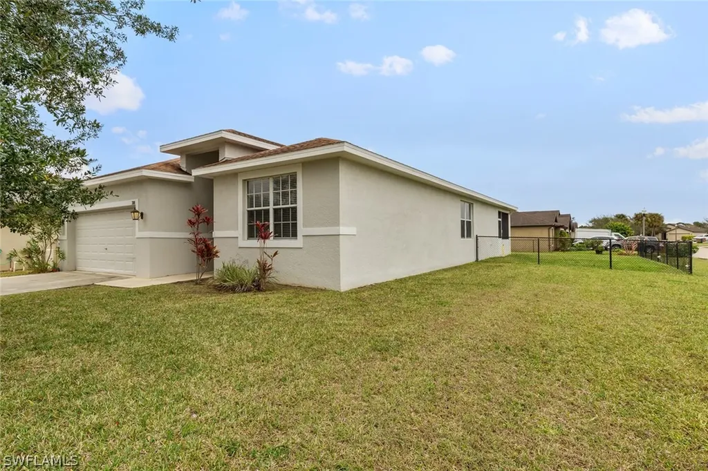 300 Shadow Lakes Drive Lehigh Acres FL 33974