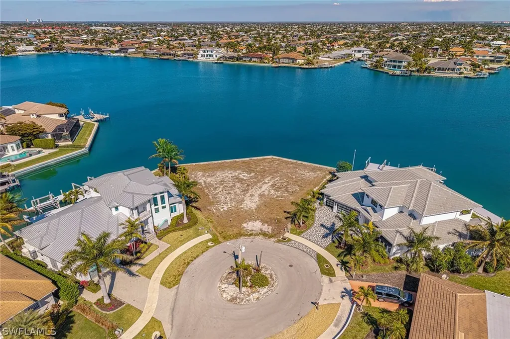 996 Spruce Court Marco Island FL 34145
