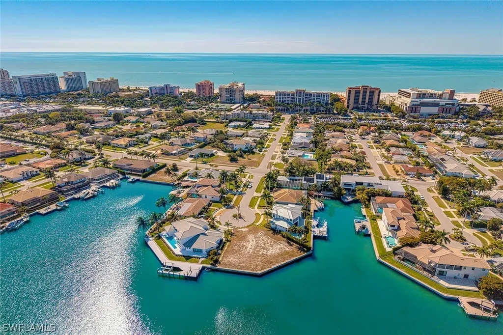 996 Spruce Court Marco Island FL 34145