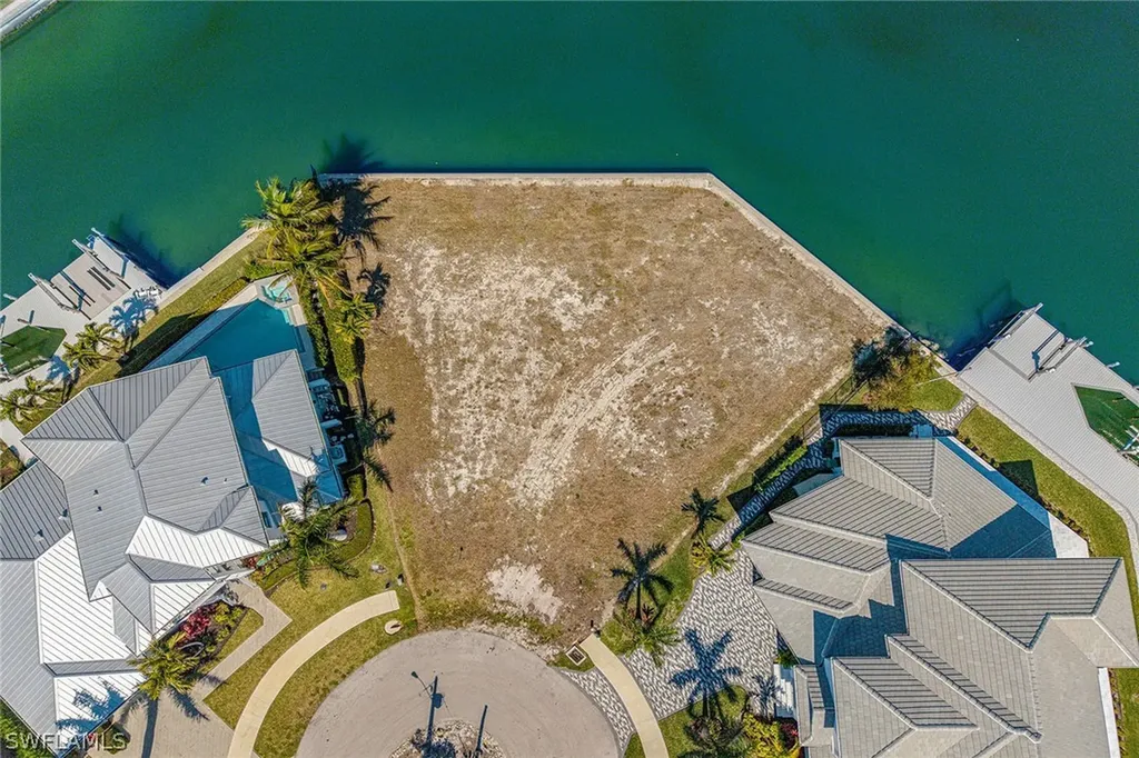 996 Spruce Court Marco Island FL 34145